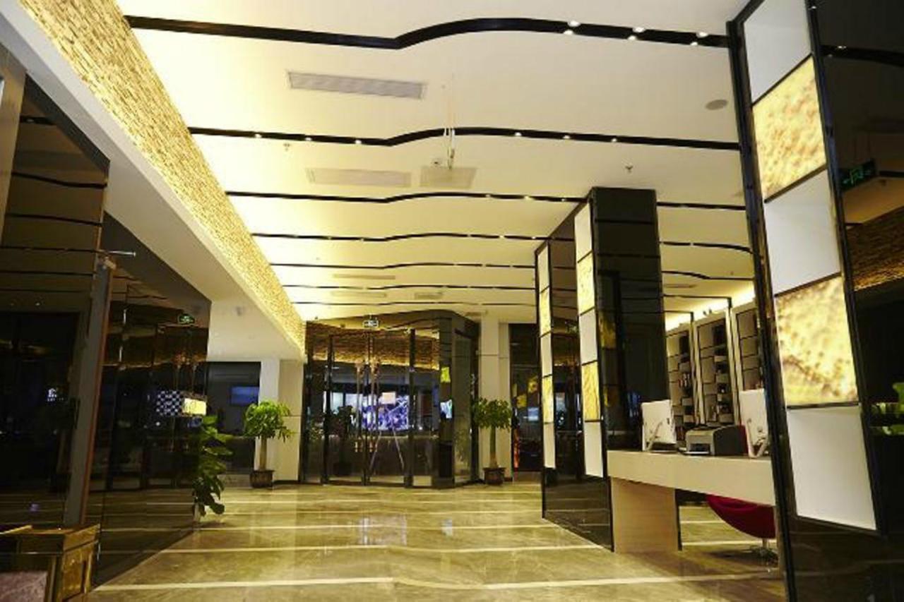 Lavande Hotel Guangzhou Ximenkou Metro Экстерьер фото